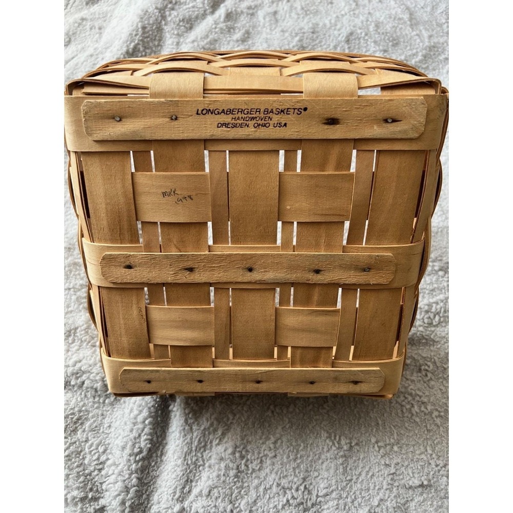 Longaberger‎ 1998 Square Pie Basket - Picture 7 of 7